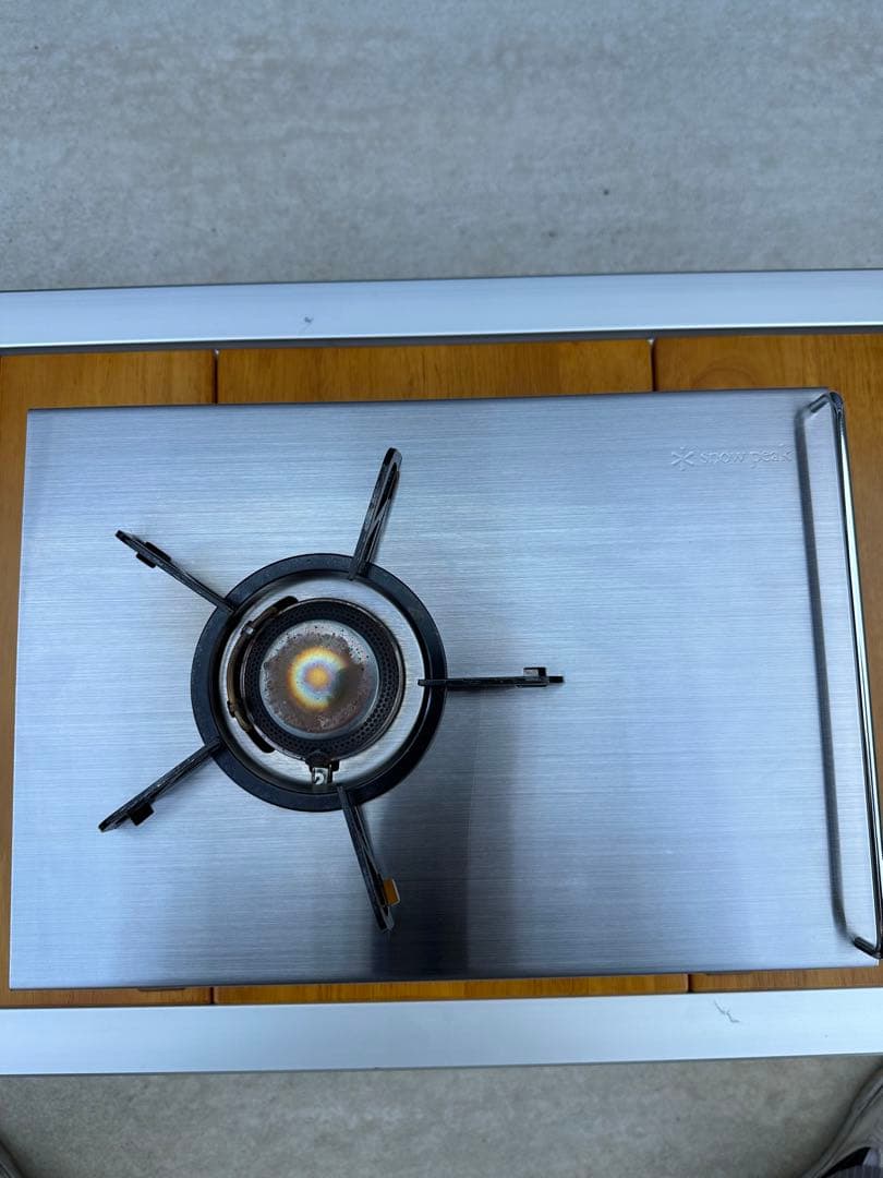 アウトドアテーブルとガスバーナーセット