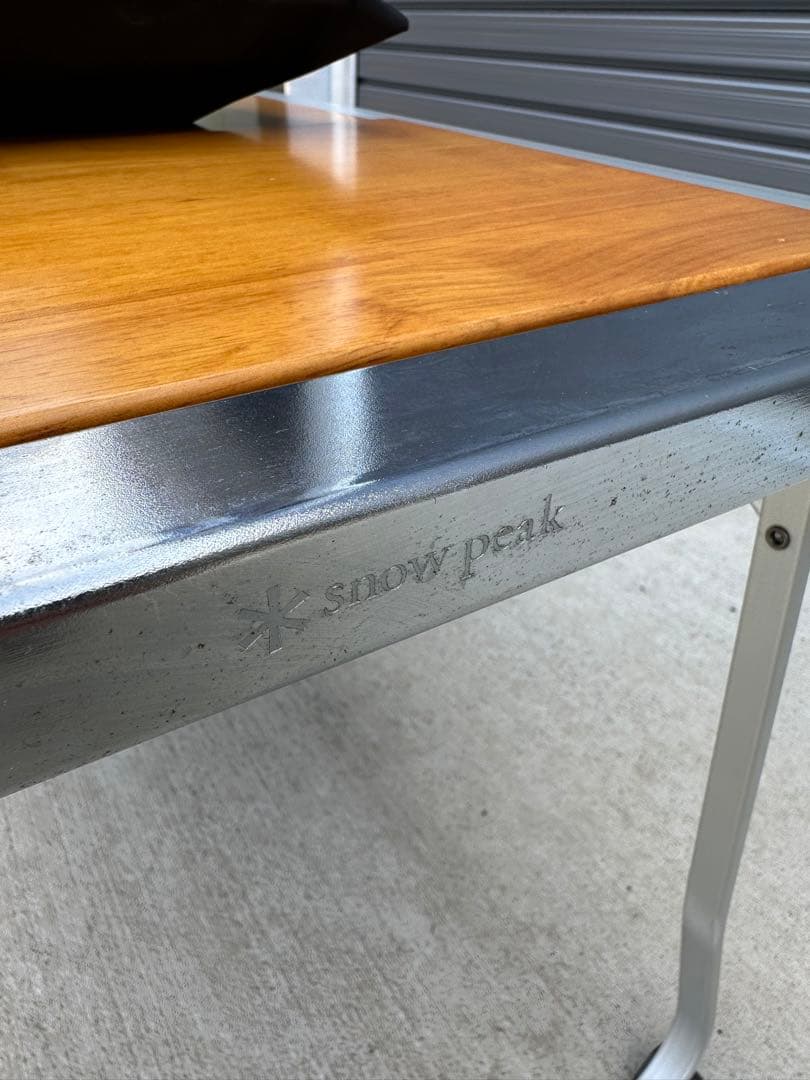 アウトドアテーブルとガスバーナーセット