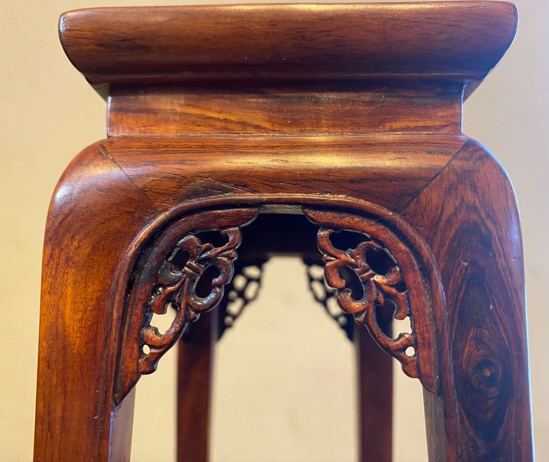 中国アンティーク　透かし彫り 飾り台・花台・香台　全高17cm ヴィンテージレア