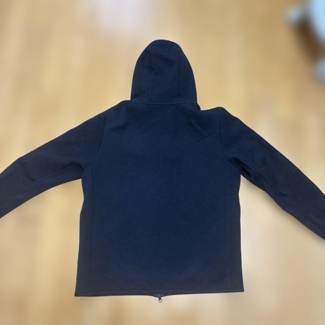 Liverpoolテックフリース