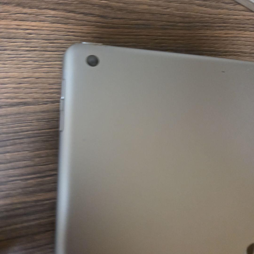 ipad 第5世代　シルバー 128GB