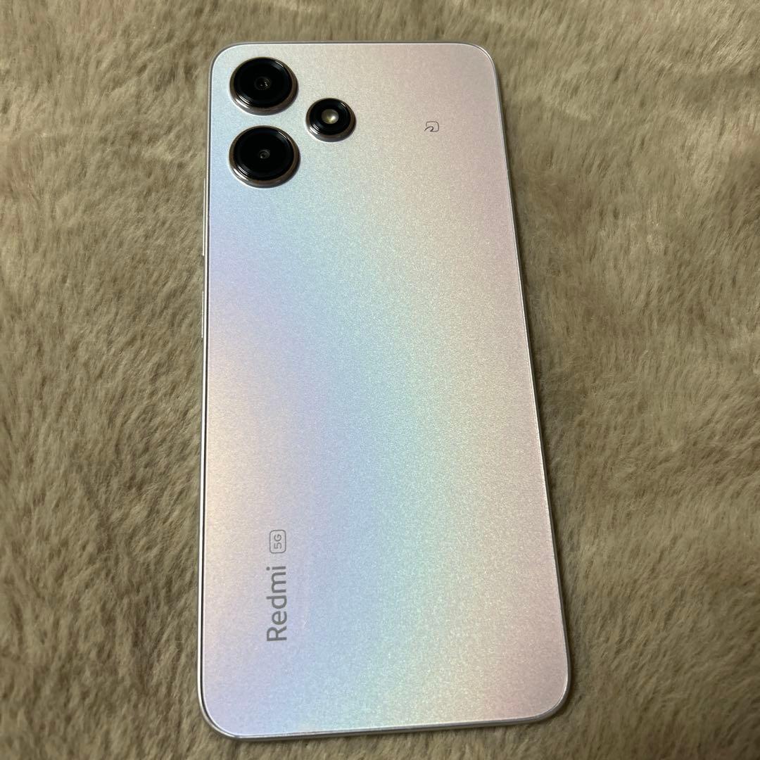 Redmi 12 5G、4GB RAM、128GB ROMのスマートフォン