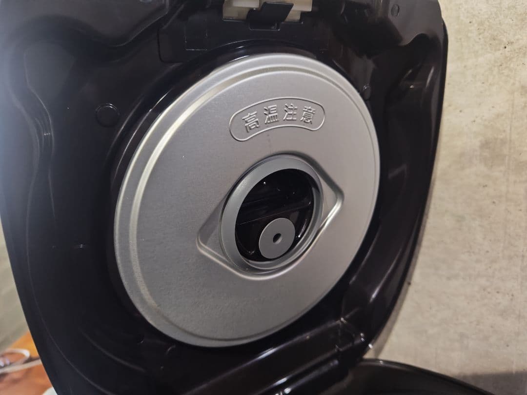 2024年製 TIGER IH炊飯器 JPW-D100 5.5合炊き ブラウン