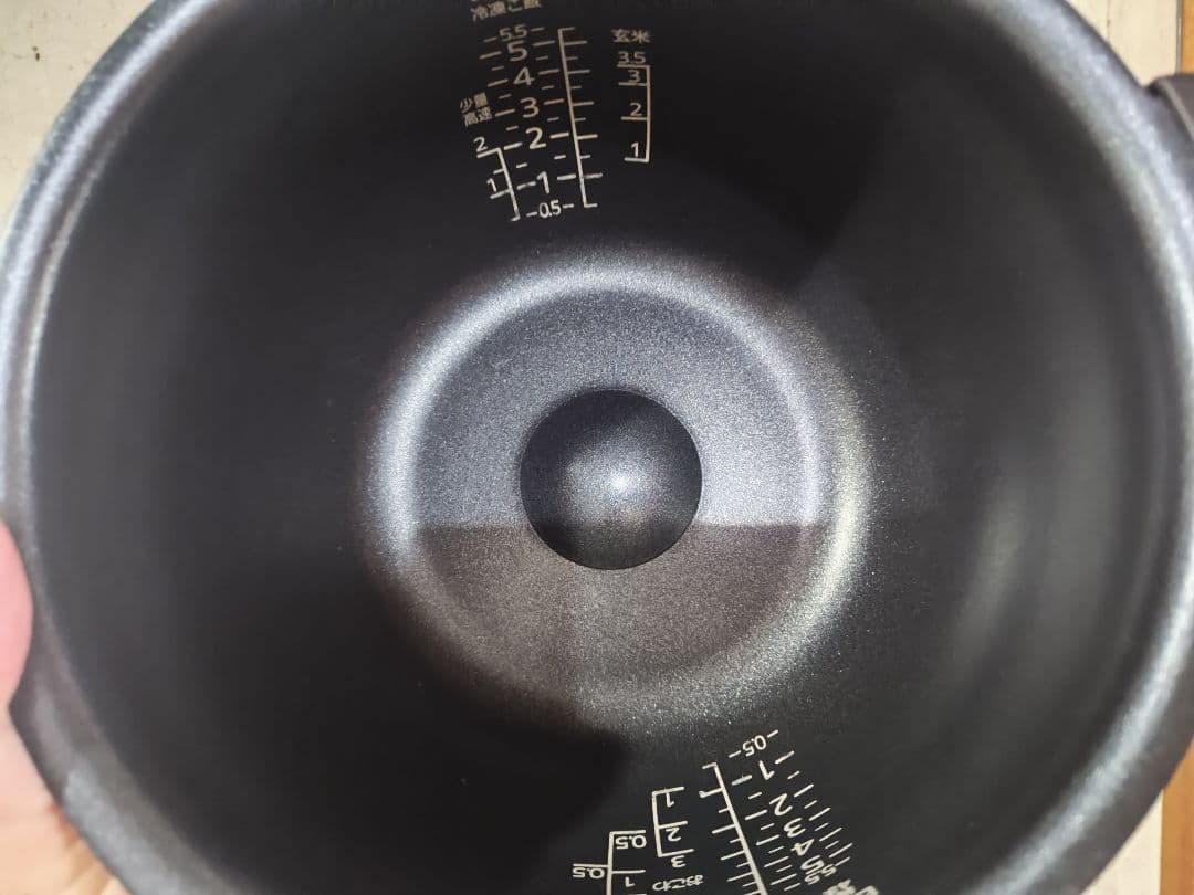 2024年製 TIGER IH炊飯器 JPW-D100 5.5合炊き ブラウン