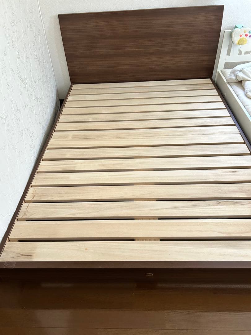 【】【シモンズ】木製ダブルベッドフレーム【販売8月まで】