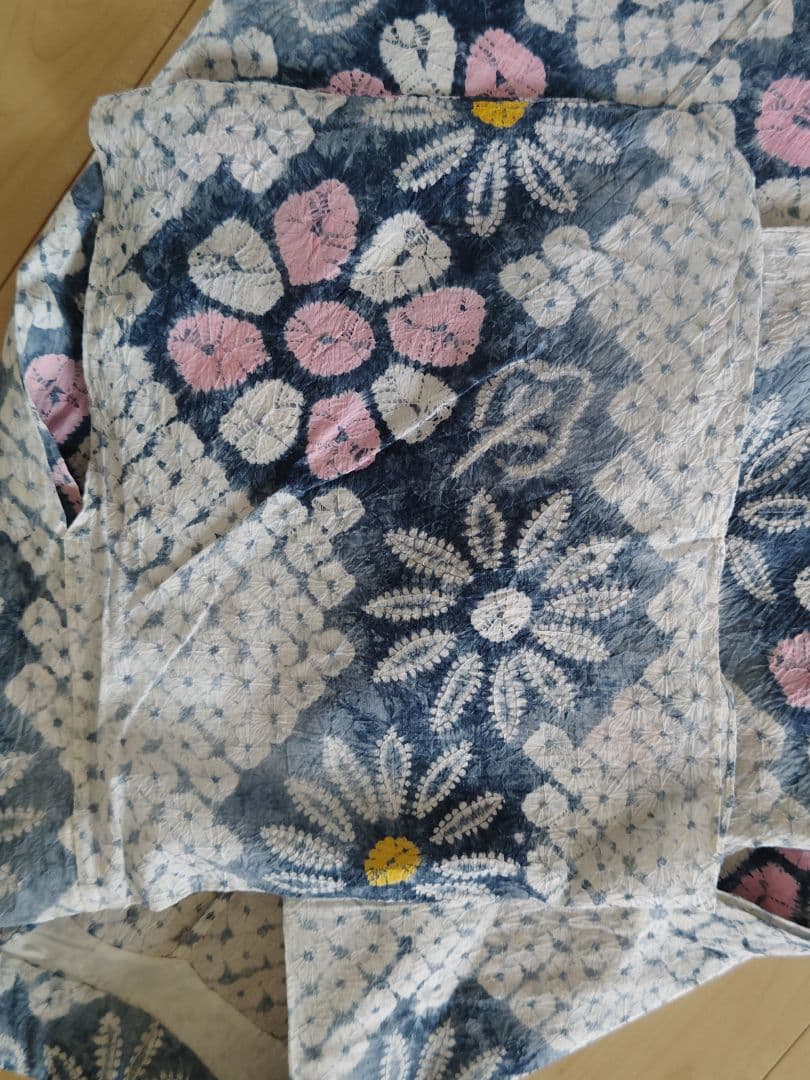 有松絞り　浴衣　可愛い絞りの花柄