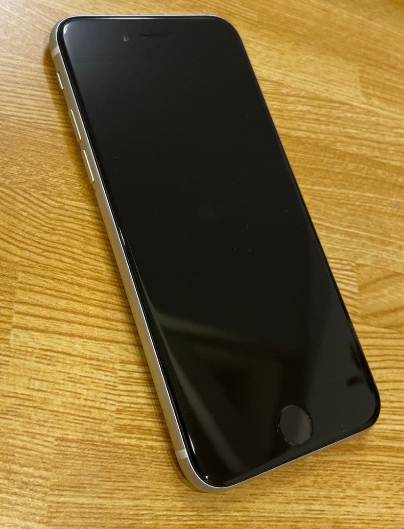 iPhone SE第2世代 64GB 本体のみ