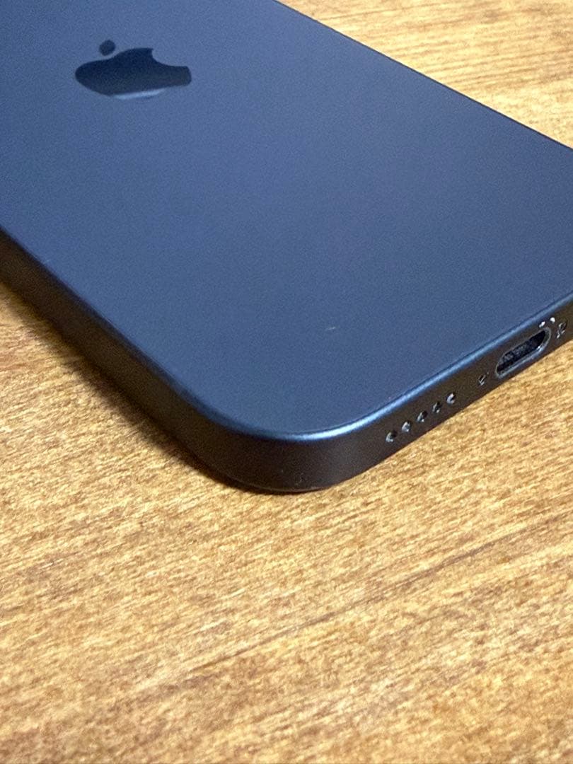 iPhone15 128GB SIMフリー ガラスフィルム付き　バッテリー88%