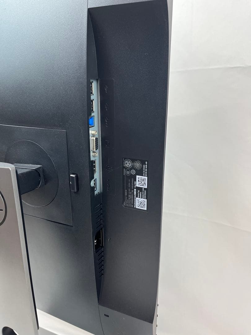 DELL P2419H 24インチモニター PS4対応　回転機能高さ調整