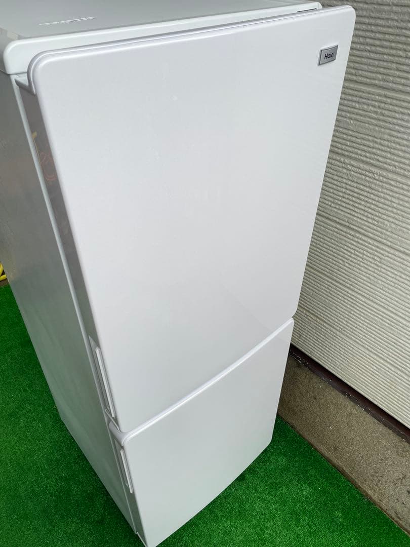 580極美品✨ ハイアール 148L おしゃれホワイト 2ドア冷蔵庫 右開き