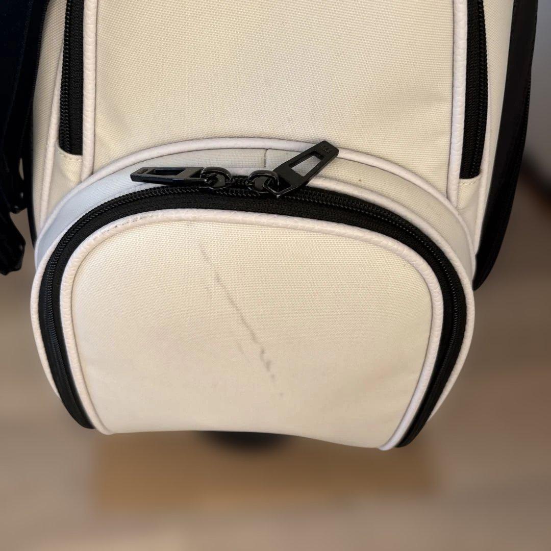 ‼️最終値下げ‼️ トラヴィスマシュー スタンドキャディバッグ ホワイト/ブラック