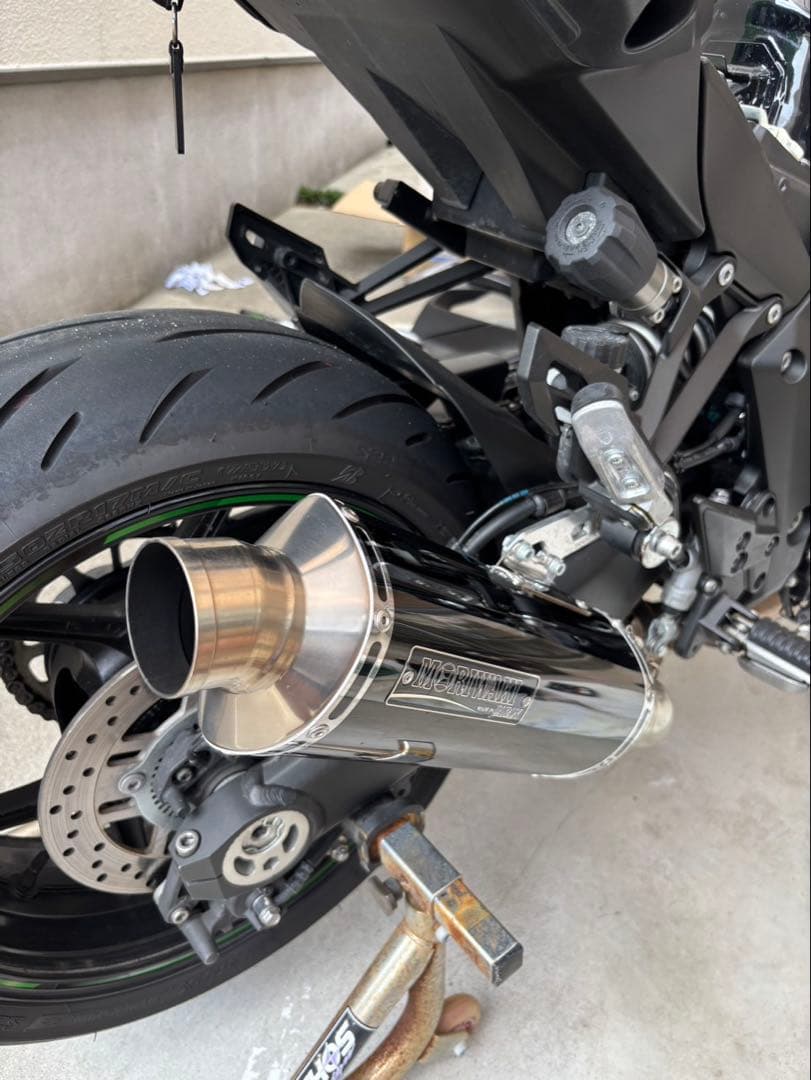 モリワキ　スリップオンエキゾーストマフラー　Ninja1000SX