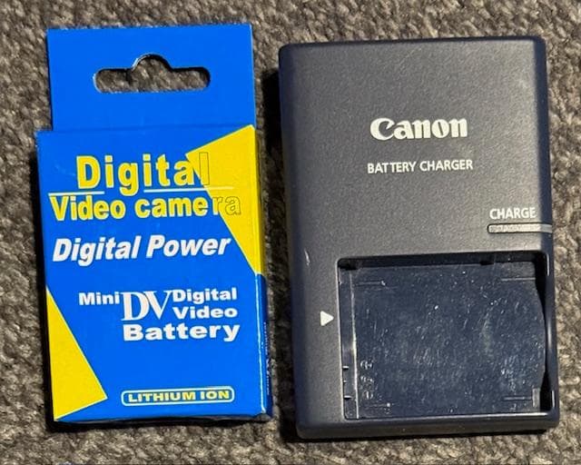 キヤノン Canon IXY DIGITAL3000 IS 黒 動作問題無し