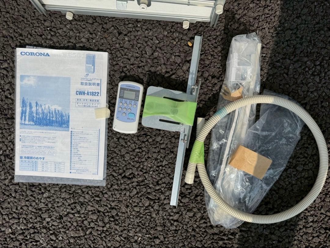 コロナ　窓用エアコン CWH-A 1822 2022年製冷暖房機能付き ホワイト