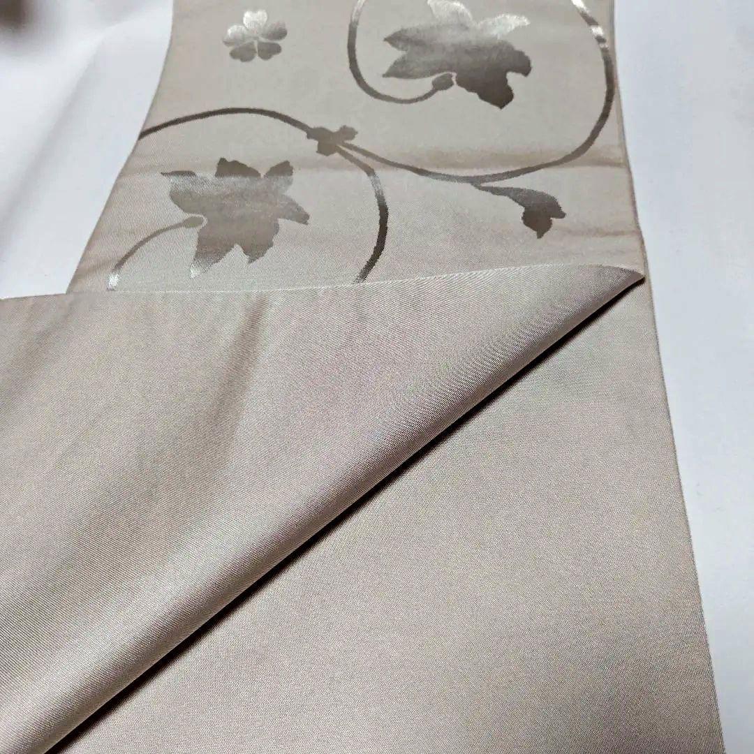 洛風林　袋帯　洒落袋帯　薄いグレー　 袋帯 蔦唐草　銀糸　いぶし銀　箔