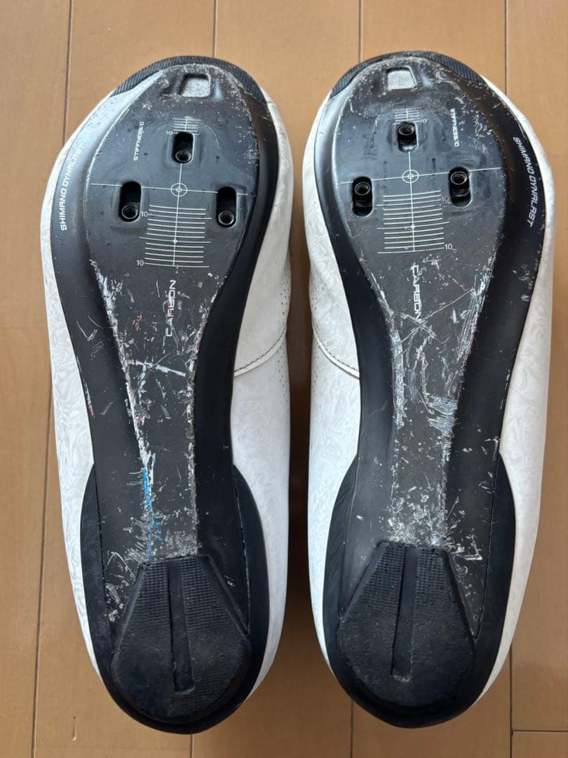 SHIMANOビンディングシューズ SH-RC701 44E ワイドタイプ