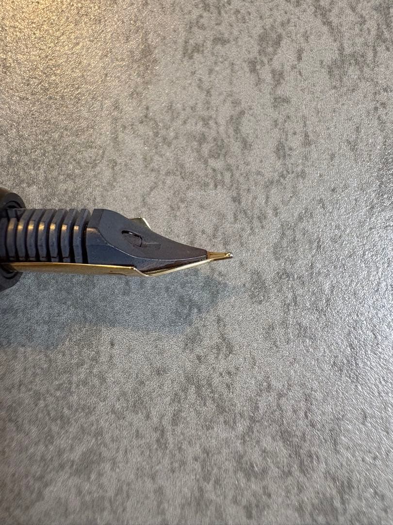 パイロット 万年筆 カスタム823 ブラウン 中字 Mニブ 15号 14K 茶