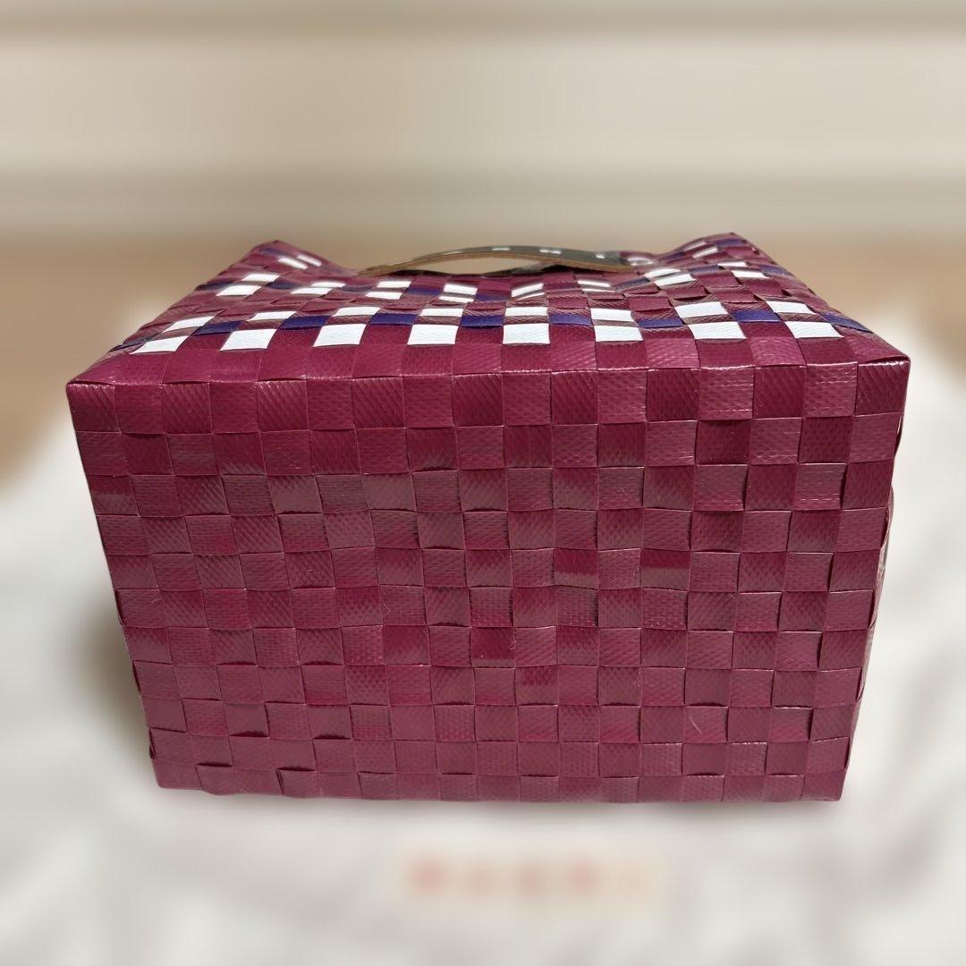 MARNI のかごバッグ