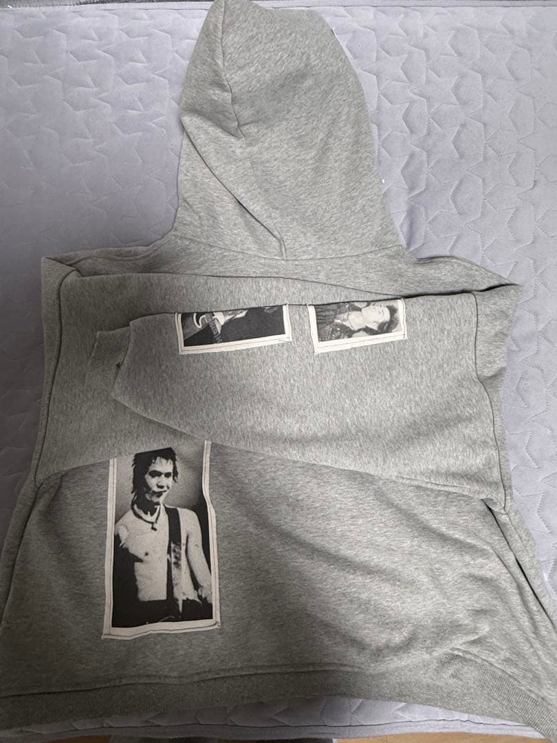 正規品✨NIKI着用✨ bastard ワッペン付きパンク風ジップジップパーカー