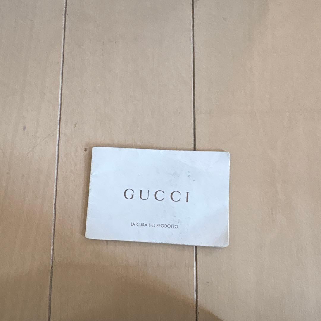 グッチ　ビジネスバッグ　シェリーライン