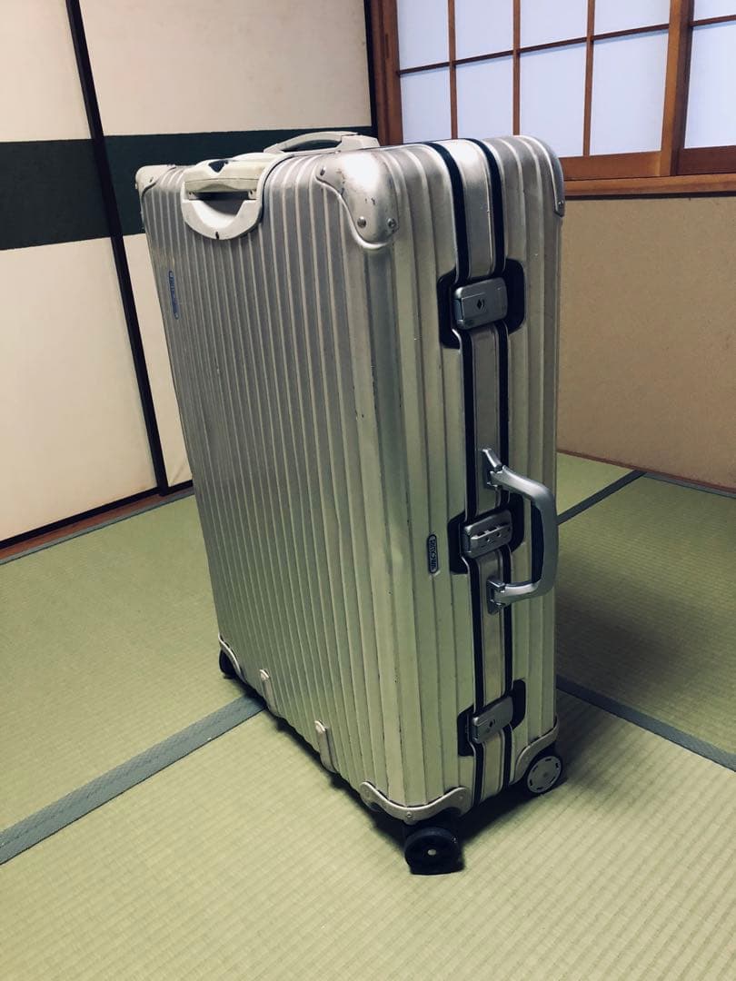 【値下げ】RIMOWAリモワ　シルバー スーツケース四輪キャリーケースビンテージ