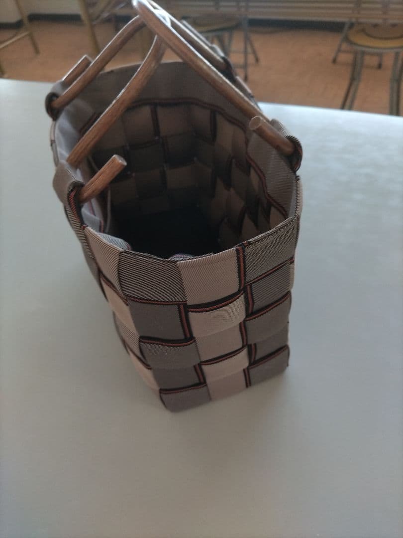 畳縁の箱編みバッグ