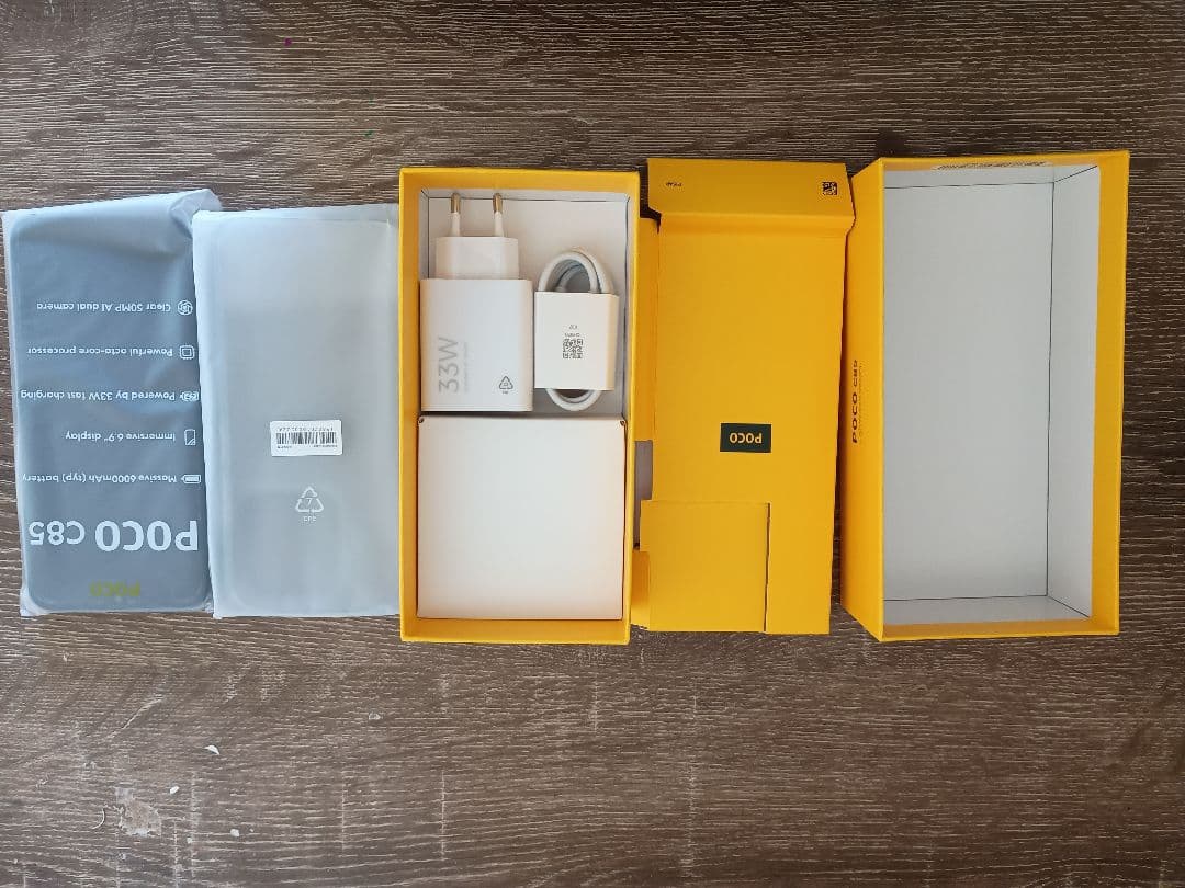 POCO C85 ブラック 6GB RAM 128GB ROM