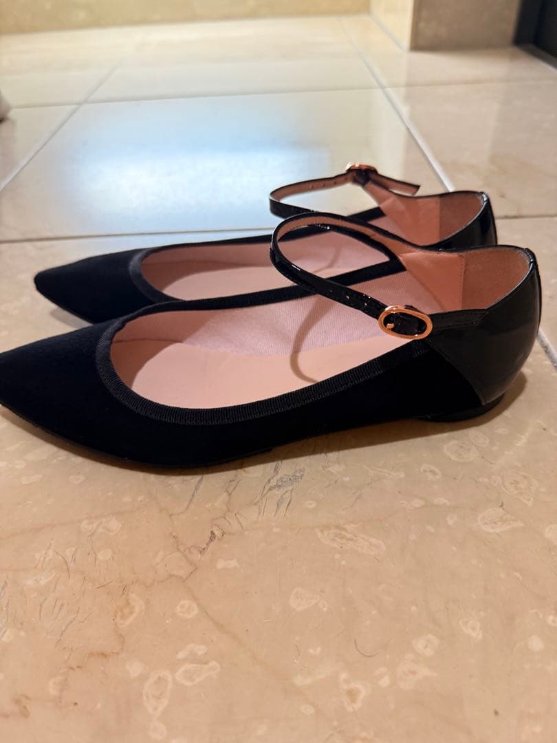 超美品✨️ repettoポインテッドトゥ フラットシューズ バレエシューズ38