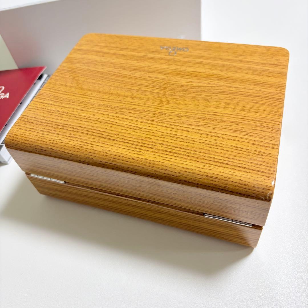 オメガ　腕時計　ウォッチ　ケース　空箱　木目調　現行品　B