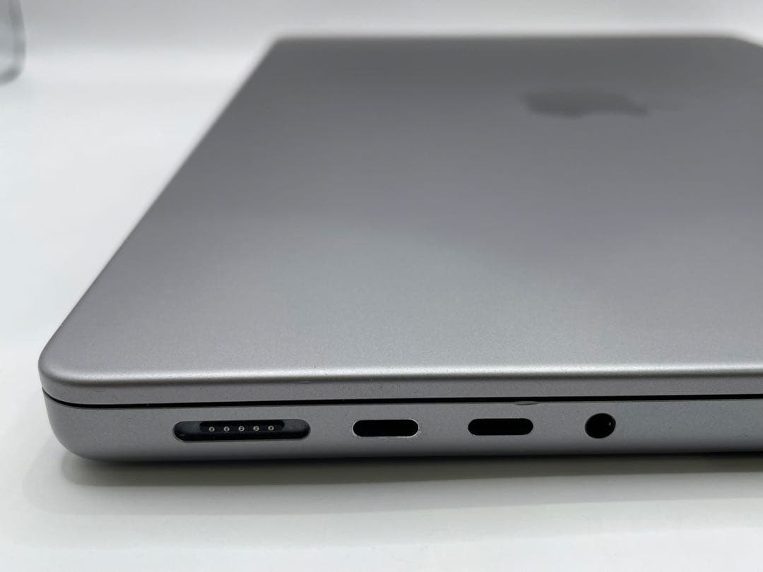 MacBook Pro 2021 M1 Pro(16GB / 1TB)中古品