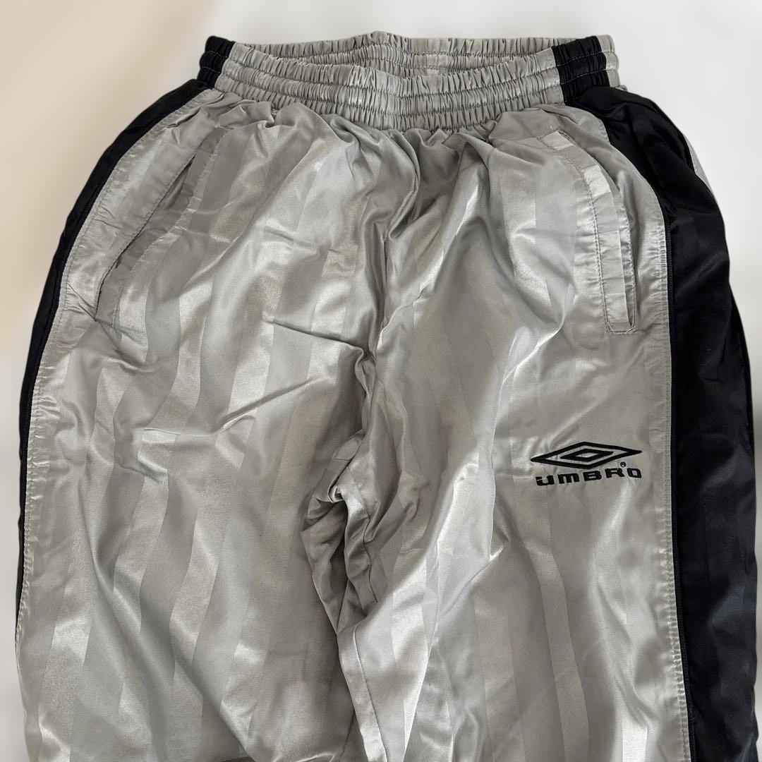 UMBRO ウィンドブレーカー シルバー・ブラック