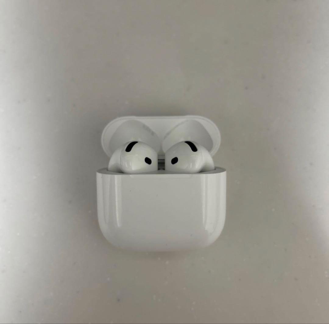 Apple AirPods4 本体 ホワイト ノイキャン無し