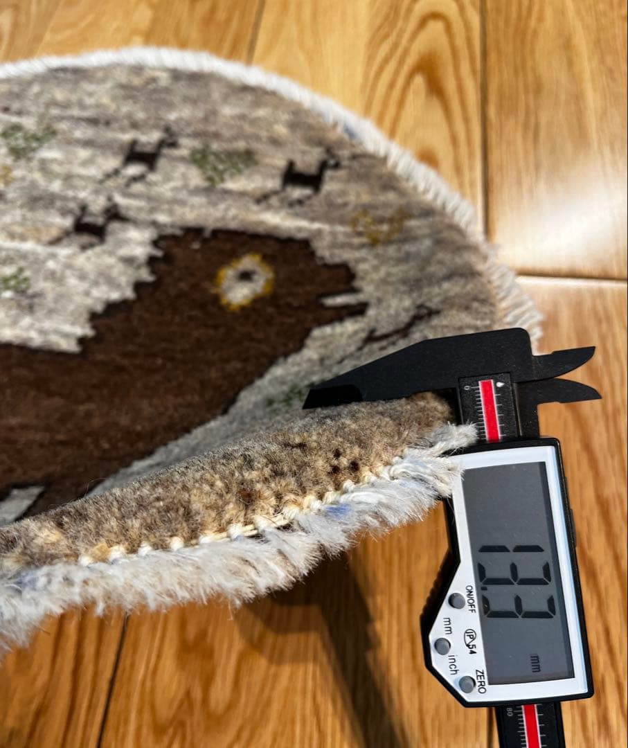 ペルシャ　アマレバフト　円形　39×39 子ライオン