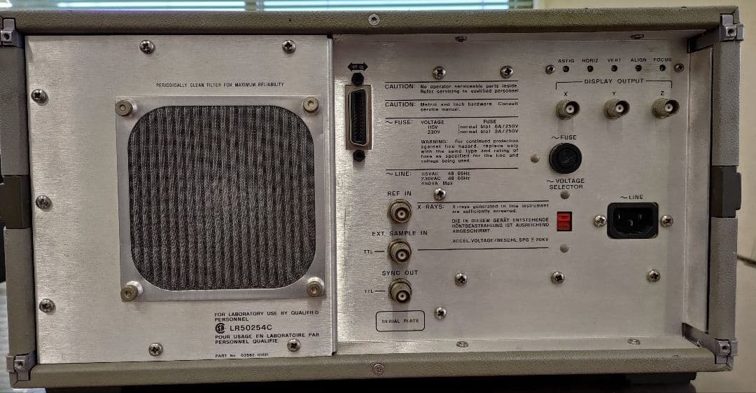 HP3562Aダイナミックアナライザ