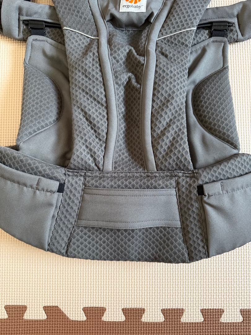 【美品】エルゴベビー　オムニブリーズ　グラファイトグレー