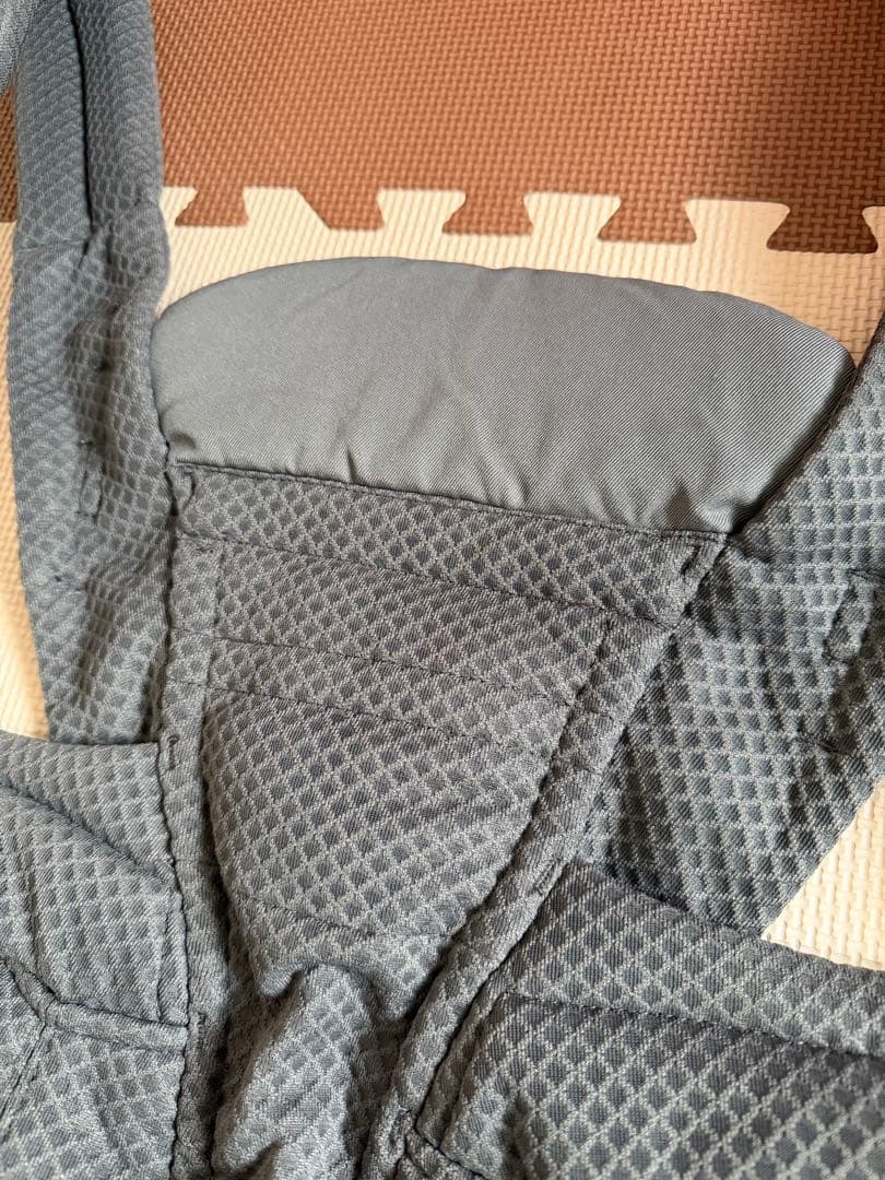 【美品】エルゴベビー　オムニブリーズ　グラファイトグレー