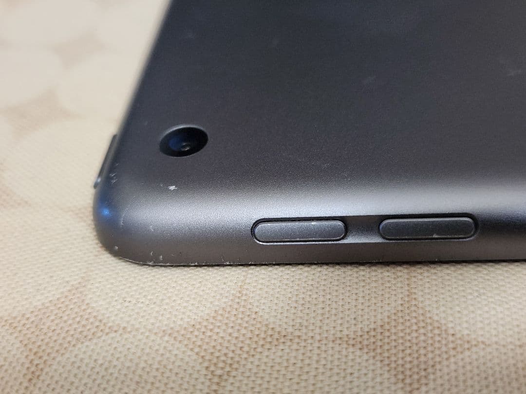 Apple iPad(第8世代)グレー 本体 wifi モデル 128GB