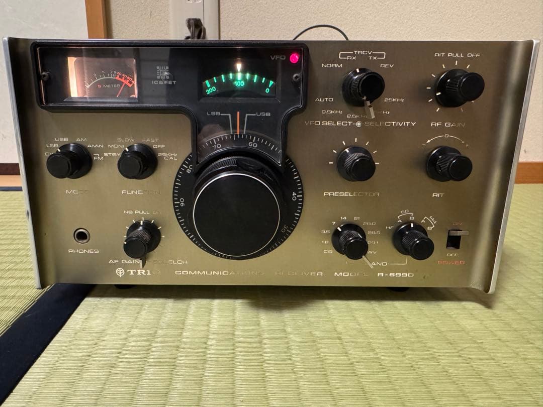TRIO R-599D 受信機