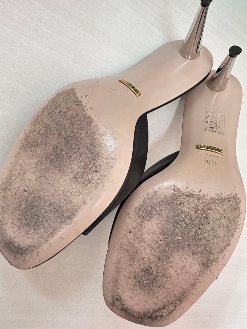 GUCCI (グッチ) GG ロゴ ブロンディ レザーサンダル 723391