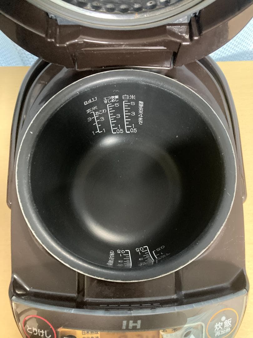 ★★2018 年製 Zojirushi NP-VZ10 炊飯器 5.5合★002