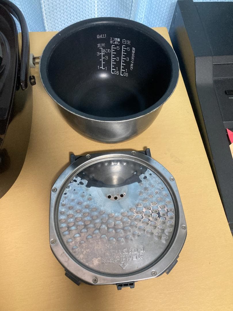 ★★2018 年製 Zojirushi NP-VZ10 炊飯器 5.5合★002