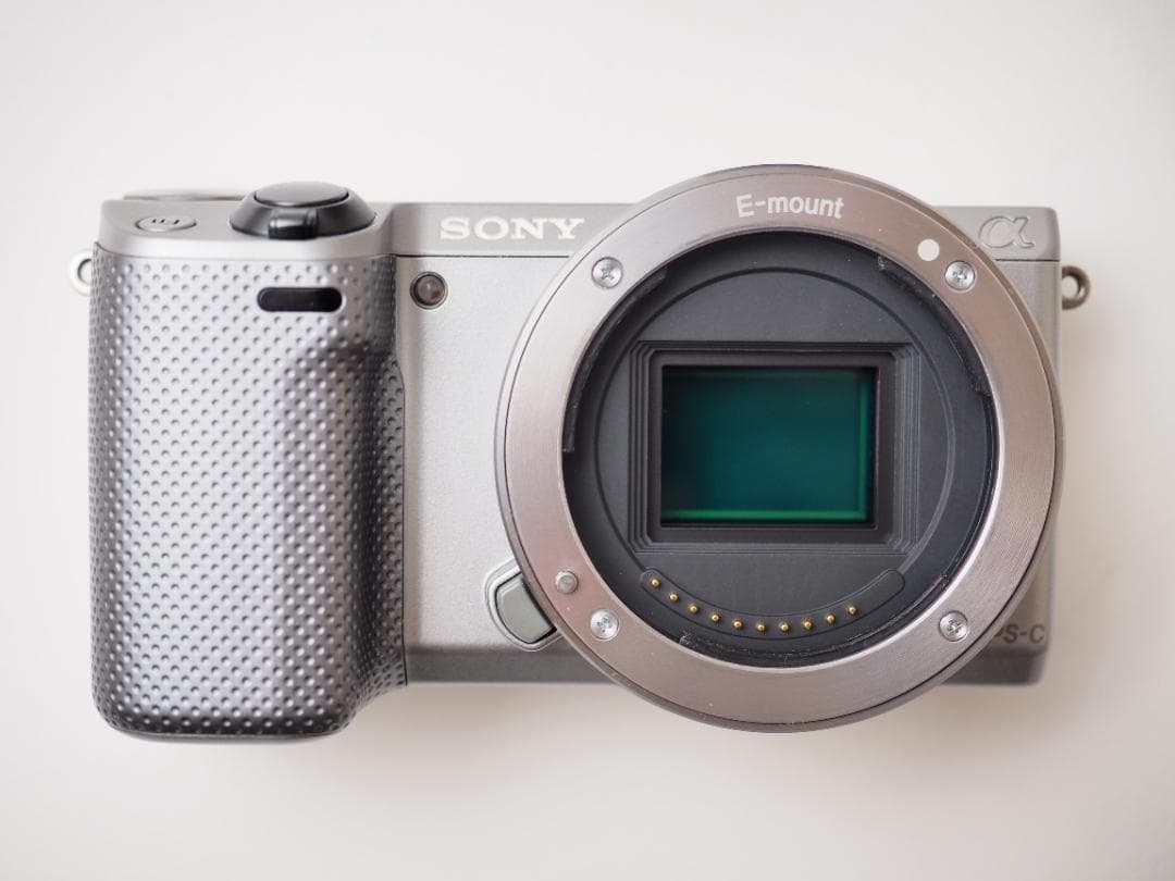 SONY NEX-5r レンズキット ミラーレスカメラ シルバー