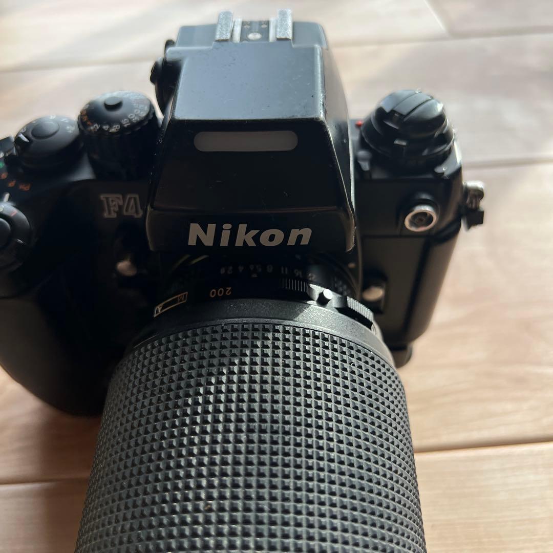 Nikon フィルム一眼レフカメラ 望遠レンズ付き
