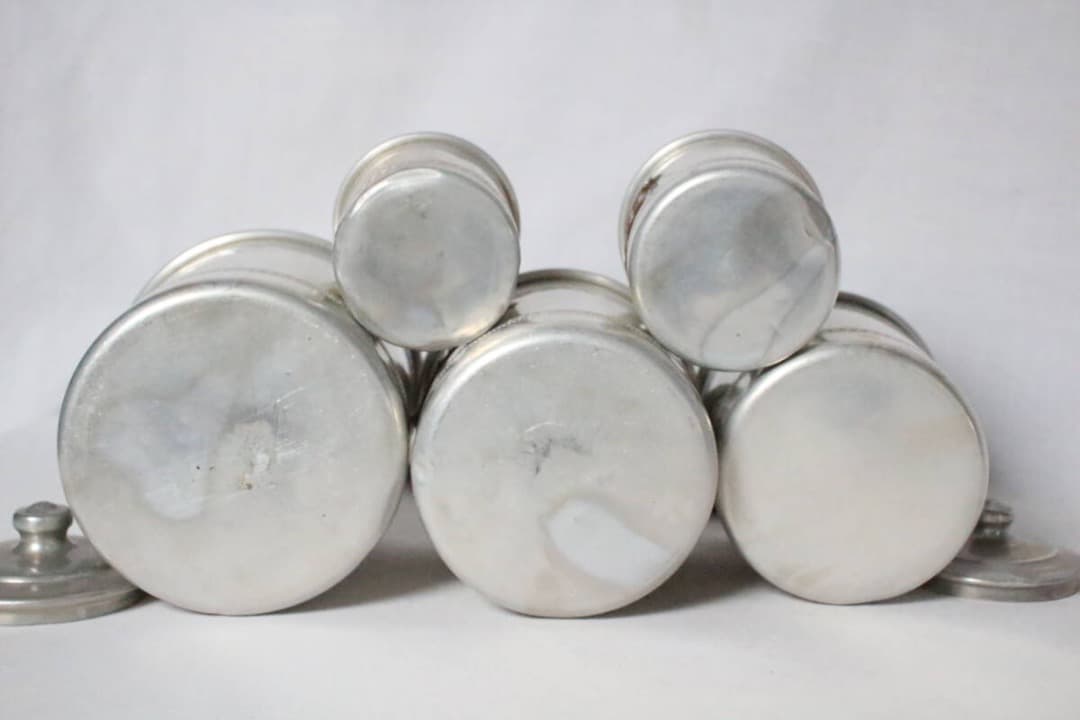 フランス アンティーク 古いアルミ製のキャニスター 入れ子タイプ 5個セット