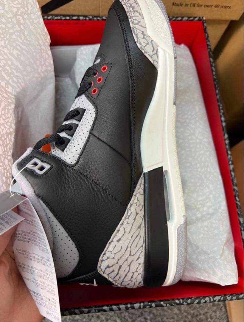 Nike Air Jordan エア ジョーダン 3レトロ「ブラック セメント」