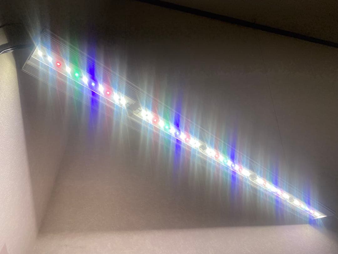 アクロトライアングルTRIANGLE LED VIVID 900 90cm