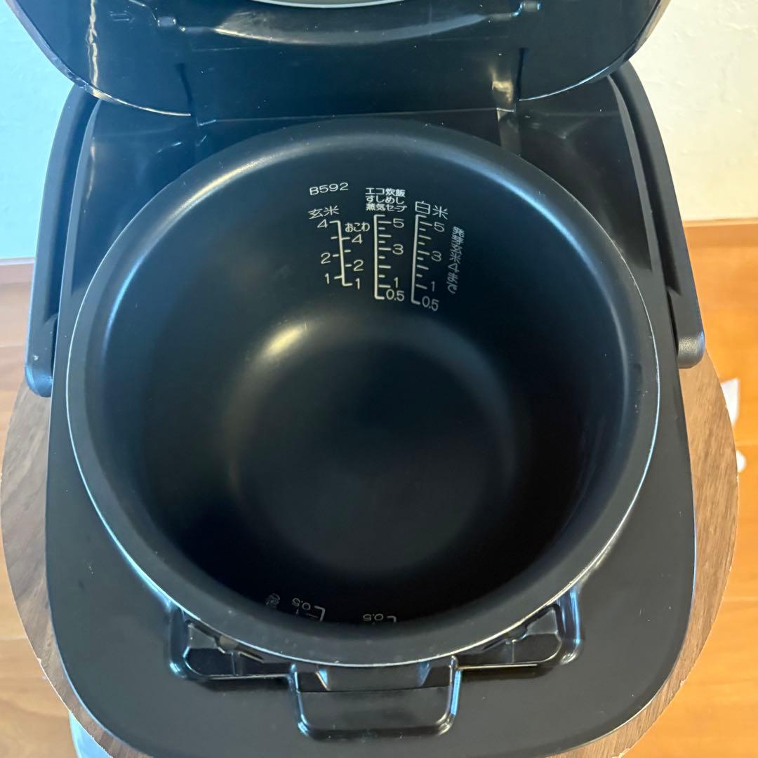 【ZOJIRUSHI/象印】圧力IH炊飯ジャー　炎舞炊き