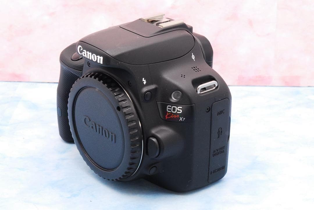 キャノン Kiss X7☆単焦点＆手ぶれ補正標準☆バッグ付☆人物撮り最適！