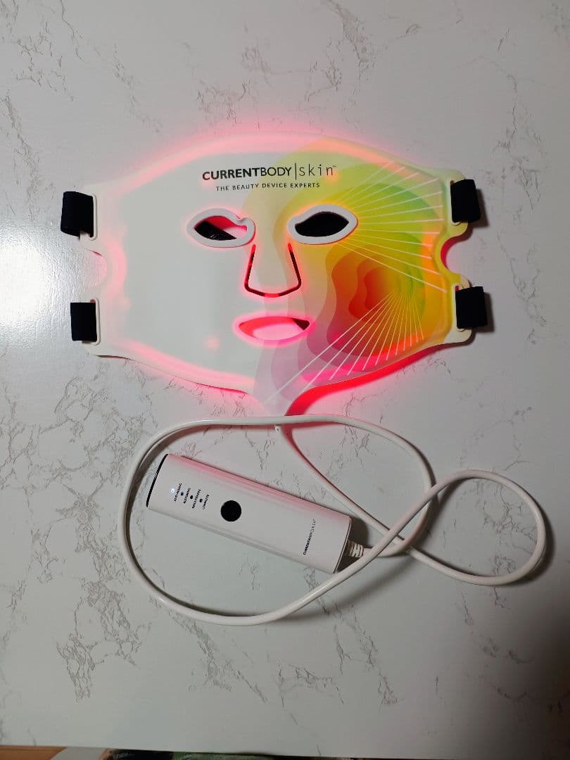 CURRENTBODY LEDフェイスマスク