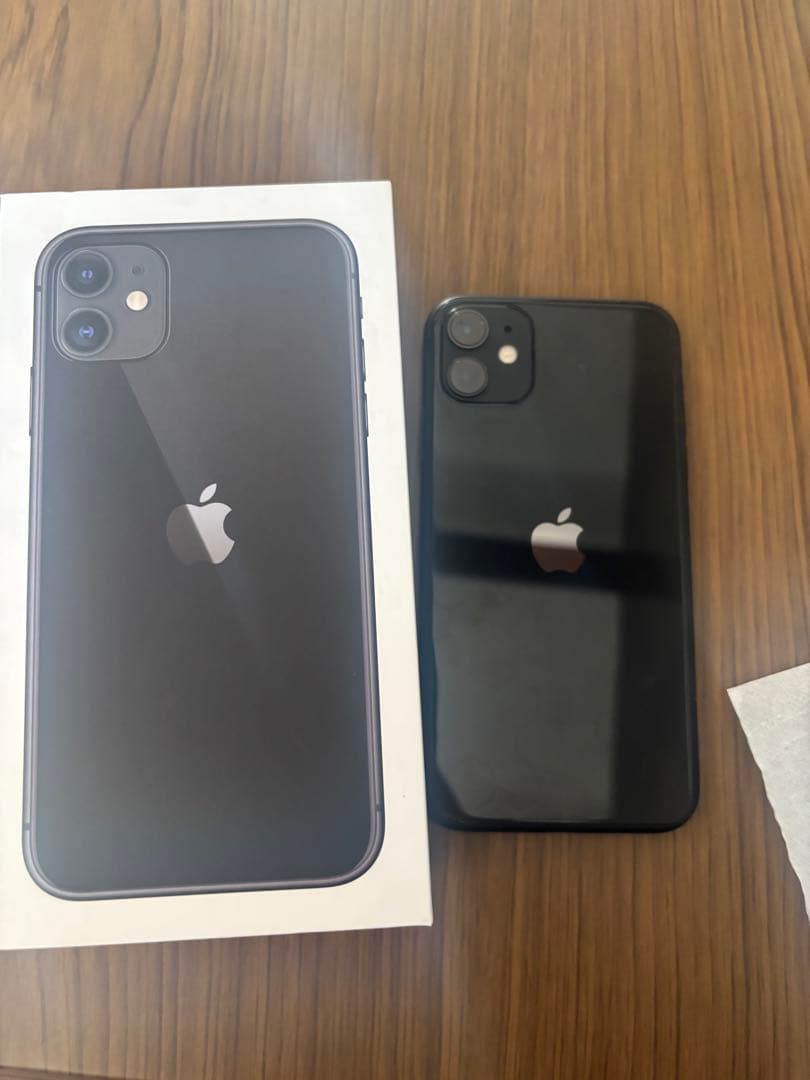 Apple iPhone 11 ブラック 本体　128GB